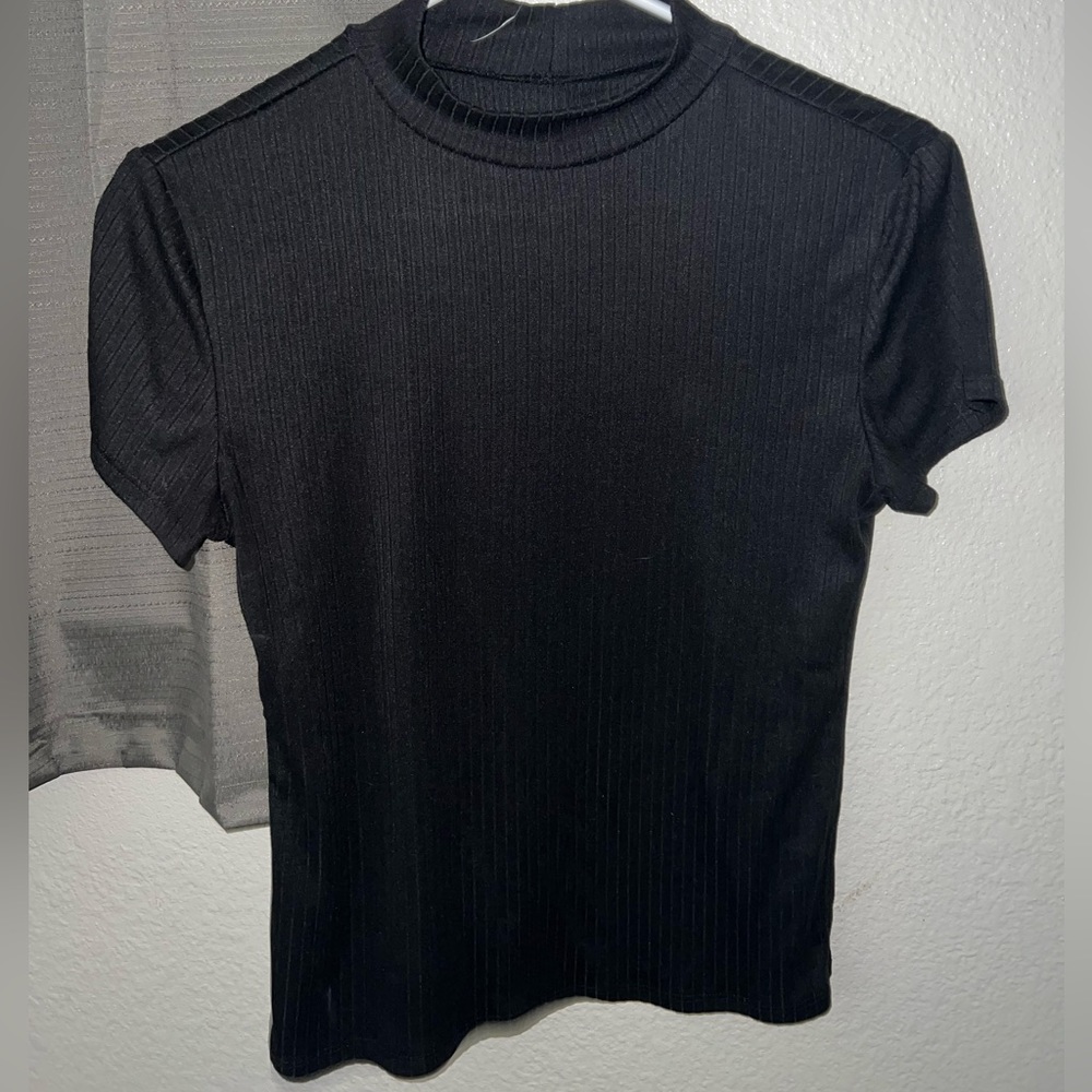 Basic black top - Picture 3 of 6